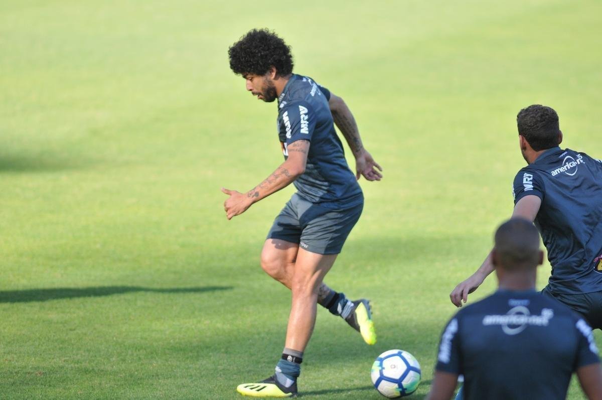 Zagueiro uruguaio Martn Rea treinou pela primeira vez com o elenco do Atltico na Cidade do Galo, j visando ao duelo de domingo, contra o Botafogo, no Rio, pelo Campeonato Brasileiro