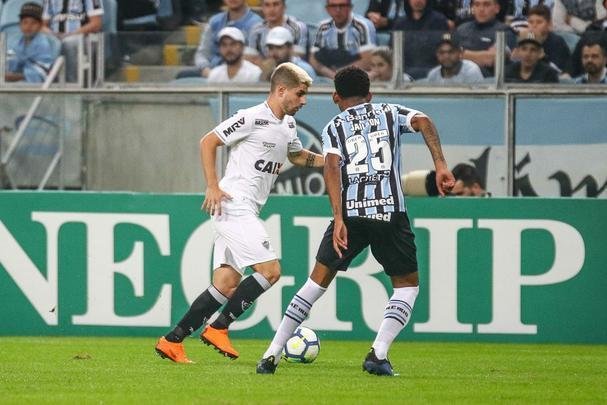 Grêmio jogou melhor e conseguiu vitória por 2 a 0 sobre o Atlético na Arena, em Porto Alegre, pela 13ª rodada do Campeonato Brasileiro