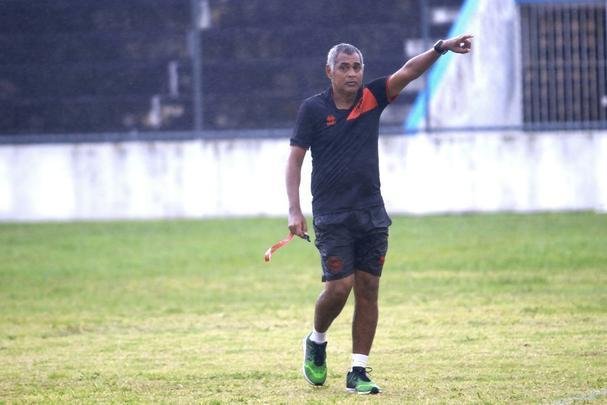 Ricardo recebeu a reportagem do Superesportes em Olinda antes do treino do bis