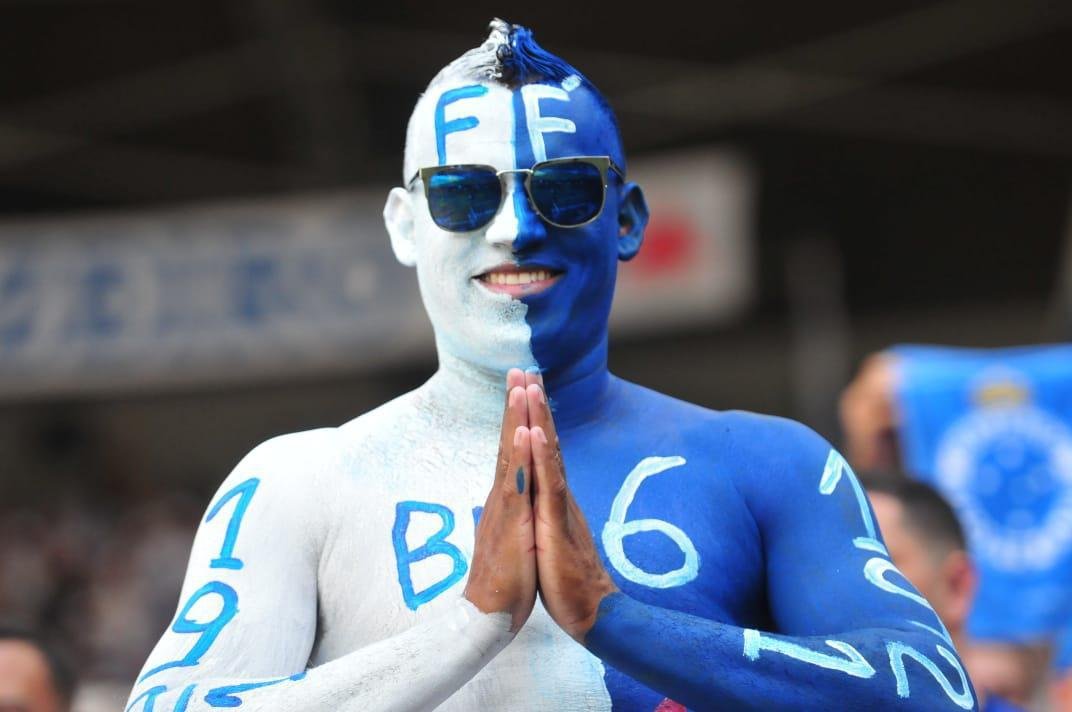 Fotos da torcida do Cruzeiro no clssico contra o Atltico, no Mineiro, pela 32 rodada do Campeonato Brasileiro 2019