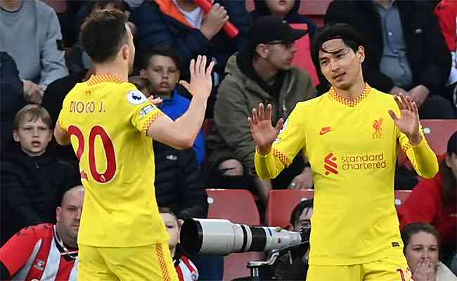 Japonês Takumi Minamino iniciou a reação do Liverpool na virada 