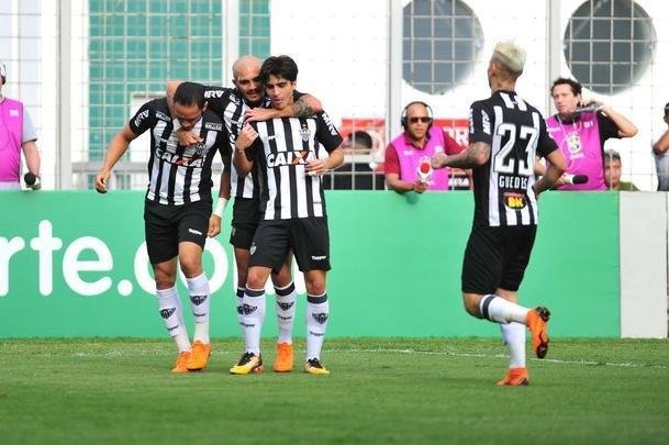 Veja imagens do jogo entre Atltico e Vitria