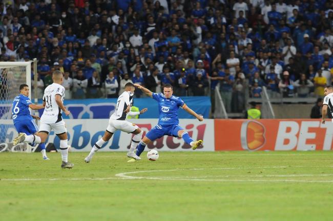 Fotos do jogo entre Cruzeiro e Sport, no Mineiro, em Belo Horizonte, pela 15 rodada da Srie B do Campeonato Brasileiro (28/6/2022)