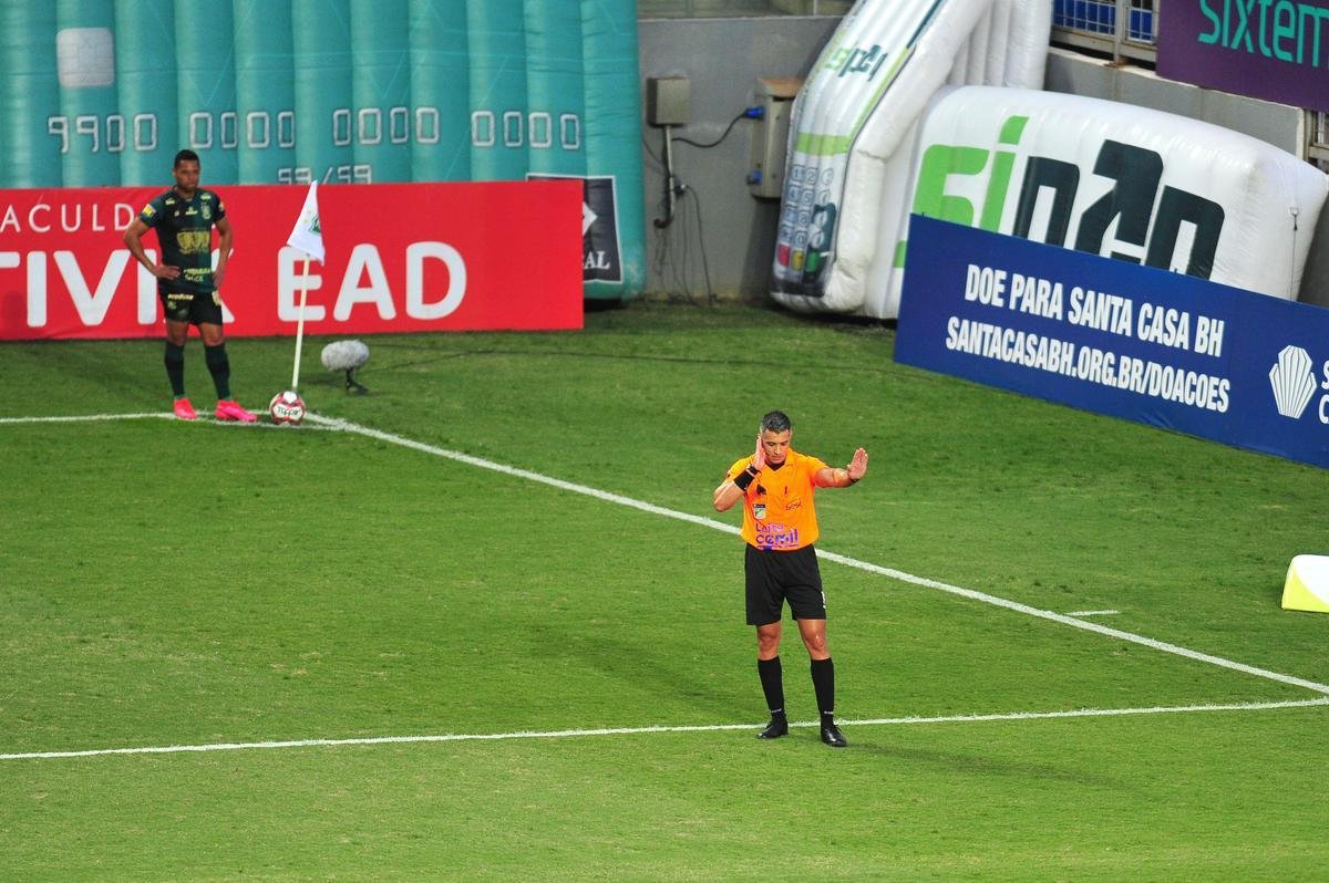 Fotos do jogo entre Amrica e Cruzeiro, pela semifinal do Mineiro