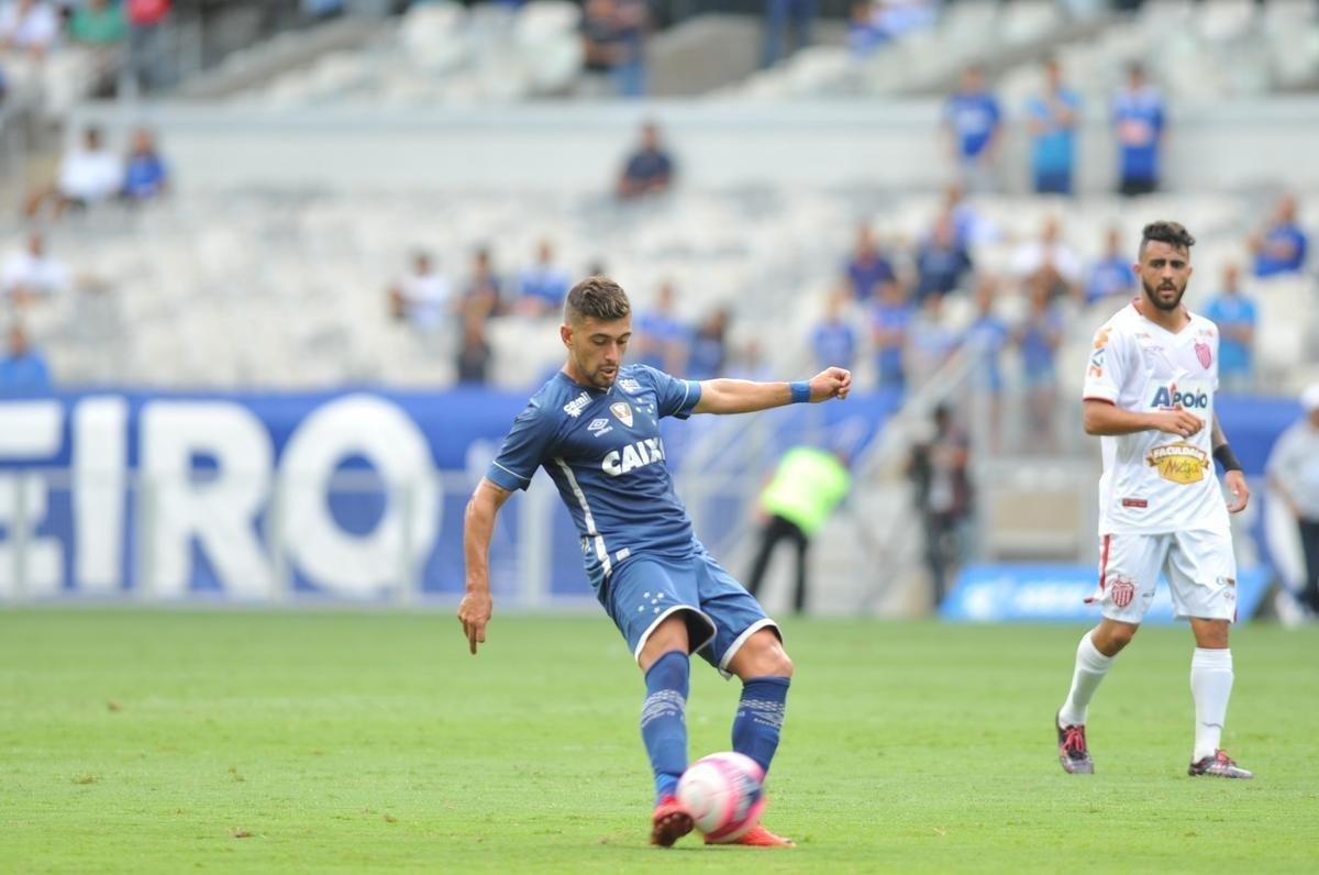 Fotos de Cruzeiro x Villa Nova, no Mineiro, pela stima rodada do Campeonato Mineiro