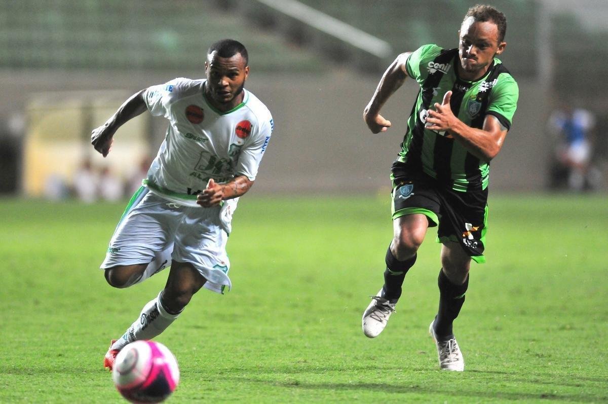 Fotos de Amrica x Caldense, no Independncia, pela 10 rodada do Campeonato Mineiro (Ramon Lisboa/EM D.A Press)