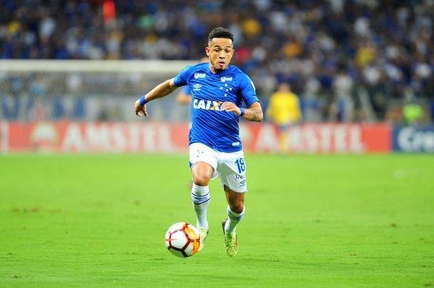 Fotos do duelo entre Cruzeiro e La U, no Mineiro, pelo Grupo 5 da Copa Libertadores