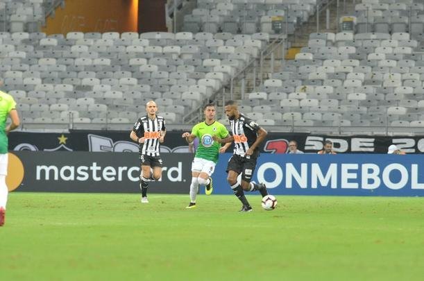 Veja fotos da partida entre Atltico e Zamora, no Mineiro