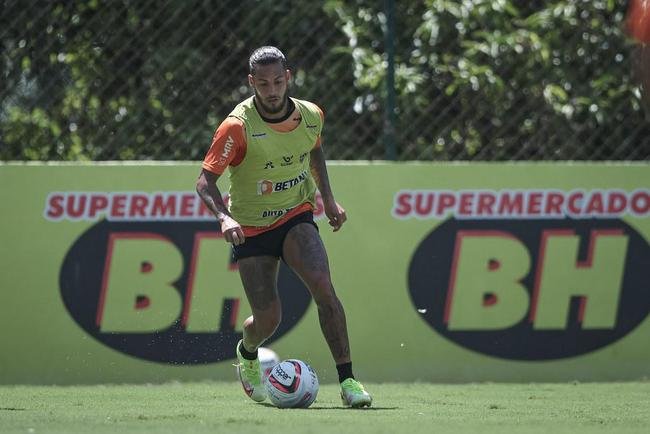 Atl�tico segue prepara��o para o cl�ssico; veja fotos