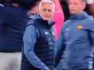 Mourinho chora com classificação da Roma para a final da Liga Conferência