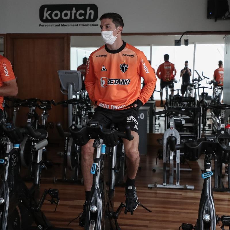 Jogadores do Atltico fizeram uma atividade regenerativa em So Paulo nesta quarta-feira, dia seguinte ao empate por 0 a 0 com o Palmeiras