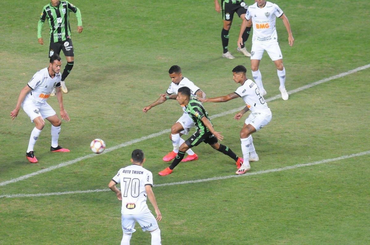 Fotos do clssico entre Amrica e Atltico, no Independncia, em duelo de volta da semifinal do Campeonato Mineiro