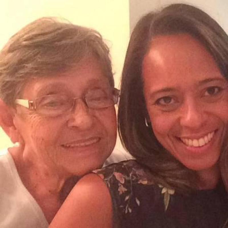 Enquanto era casado com Rosemeri dos Reis Cholbi, Pel teve  um encontro amoroso com Lenita Kurtz em 1969, em Porto Alegre. Meses depois nasceu Flvia Christina Kurtz Nascimento, reconhecida como filha do Rei do futebol apenas em 2002