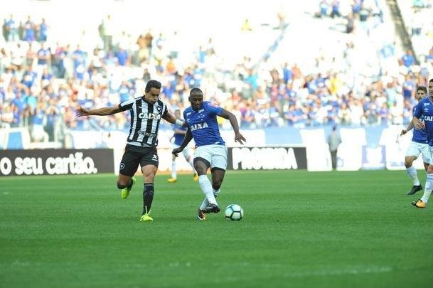 Imagens do jogo entre Cruzeiro e Botafogo, pela 19 rodada do Brasileiro, no Mineiro