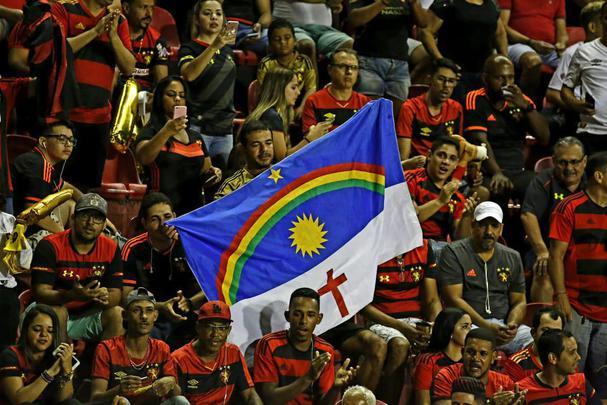 Foi sofrido, foi suado, mas o Sport voltou  Srie A. Depois de sair perdendo a partida diante da Ponte Preta, o Leo virou o jogo com dois gols de Guilherme, artilheiro da Segunda Diviso, com 17 gols e sacramentou o acesso na ltima partida em seu reduto no ano