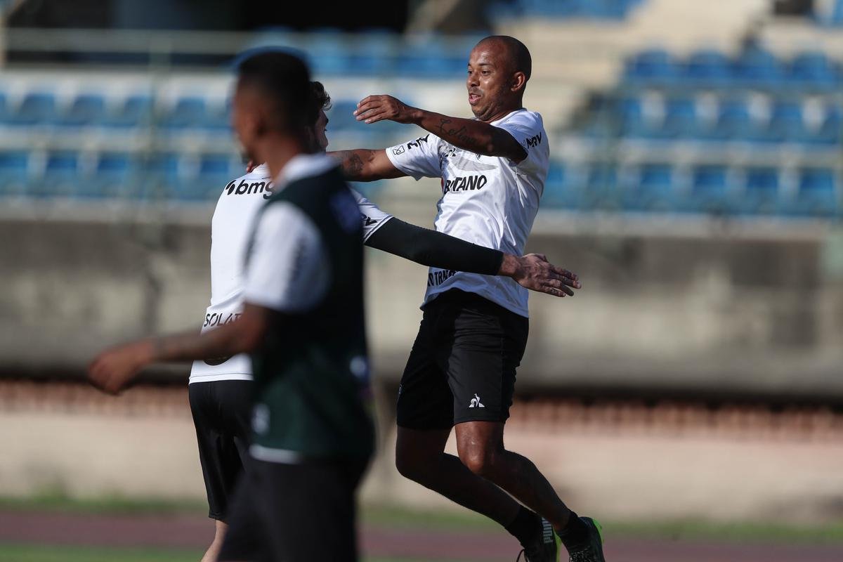 Atlético teve atividade no Estádio Olímpico Brígido Iriarte, em Caracas, antes da estreia na Libertadores