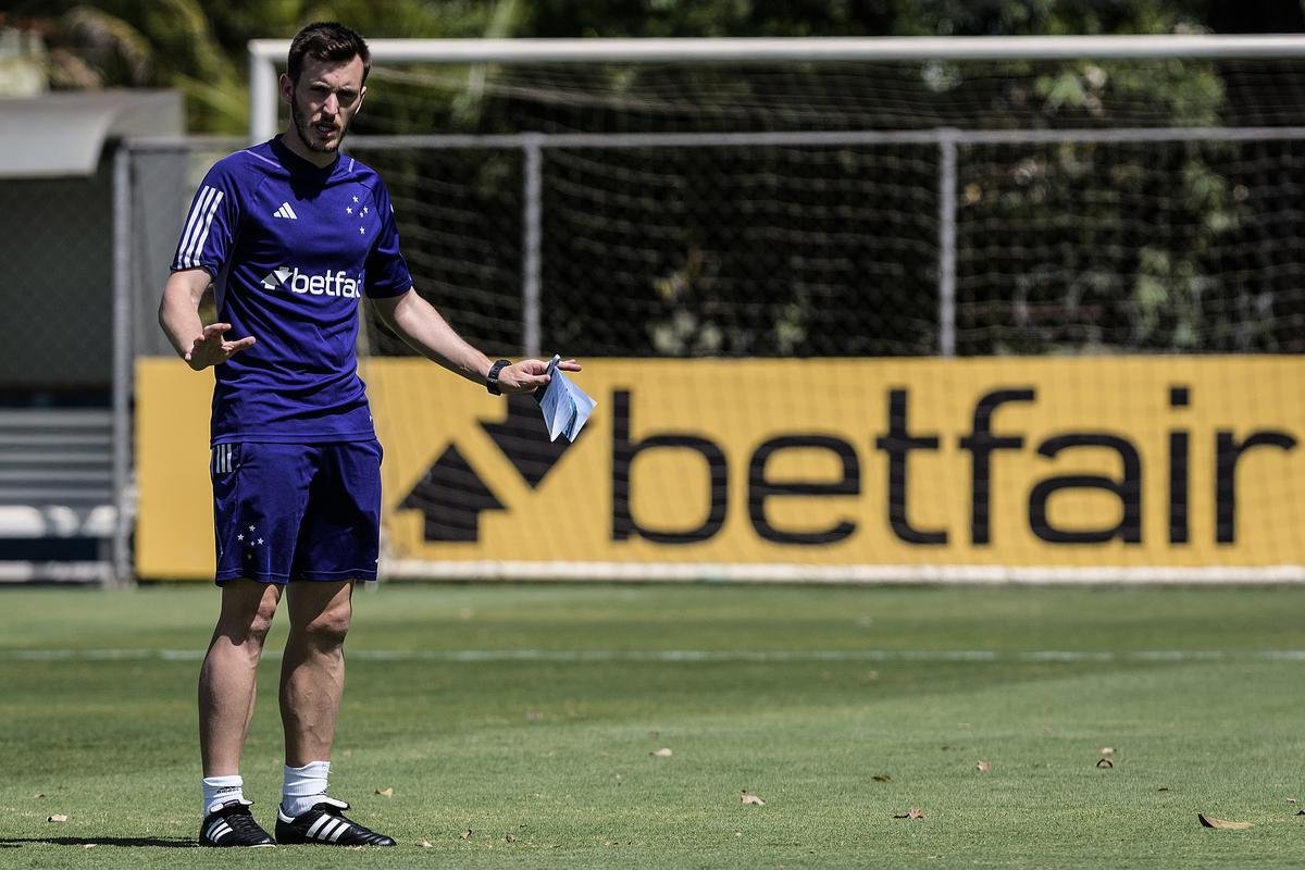 O Cruzeiro treinou nesta quarta-feira (5/4), na Toca da Raposa II, em Belo Horizonte
