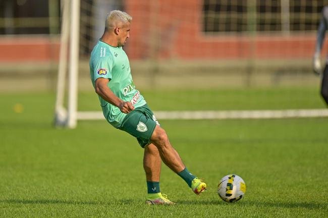 Em preparao para enfrentar o Corinthians no prximo domingo (18/9), o Amrica treinou nesta tera-feira (13/9)