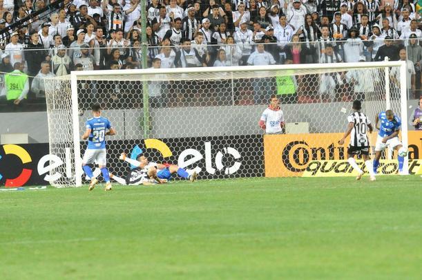 Atltico e Cruzeiro se enfrentaram pelas quartas de final da Copa do Brasil