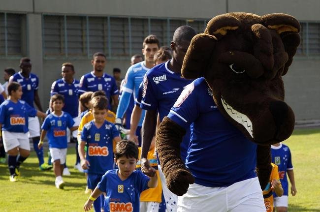 Fotos do jogo entre Tupi e Cruzeiro, em Juiz de Fora, pela quinta rodada do Campeonato Mineiro