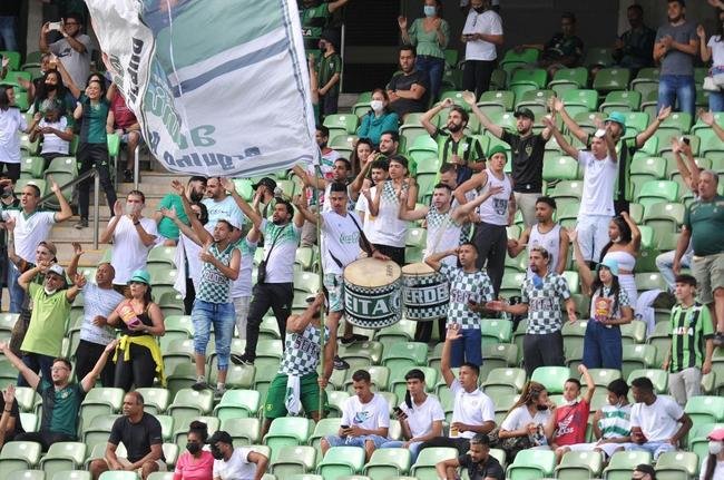 Fotos das torcidas de Amrica e Atltico, no Independncia, em BH, em clssico vlido pela sexta rodada do Campeonato Mineiro