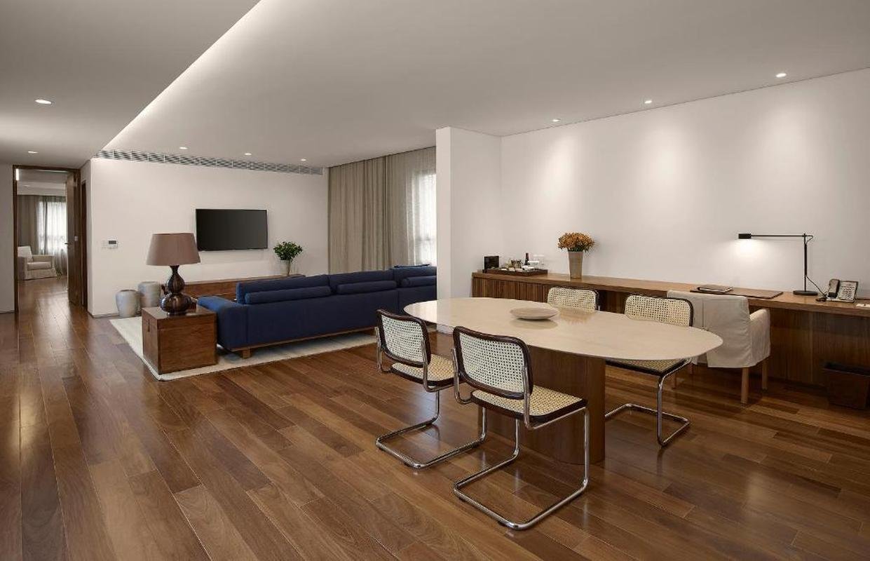 Luxuoso hotel Fasano  a 'casa' de Ronaldo em Belo Horizonte. Dono de 90% da SAF do Cruzeiro se hospeda sempre no local e realiza reunies com sua equipe e parceiros. 