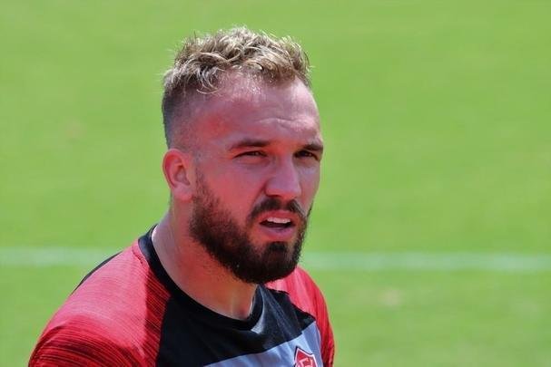 Willian Farias - O volante chegou ao Cruzeiro em 2014. Foi reserva do time celeste na conquista do Campeonato Brasileiro daquele ano. Em 2016, deixou a Toca da Raposa e acertou com o Vitória. É titular e um dos líderes da equipe.