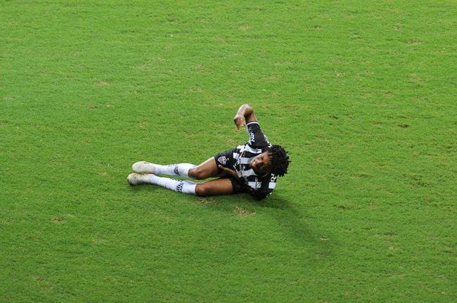 O Atltico recebeu o Athletic nesta tera-feira (15), no Mineiro, em Belo Horizonte. A partida, vlida pela 7 rodada do Campeonato Mineiro de 2022, marcou o centsimo jogo do goleiro Everson com a camisa do Galo.