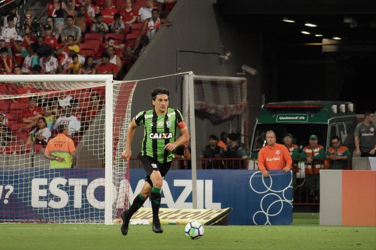 Amrica enfrentou o Internacional, no Beira-Rio, em Porto Alegre, pela 34 rodada do Brasileiro