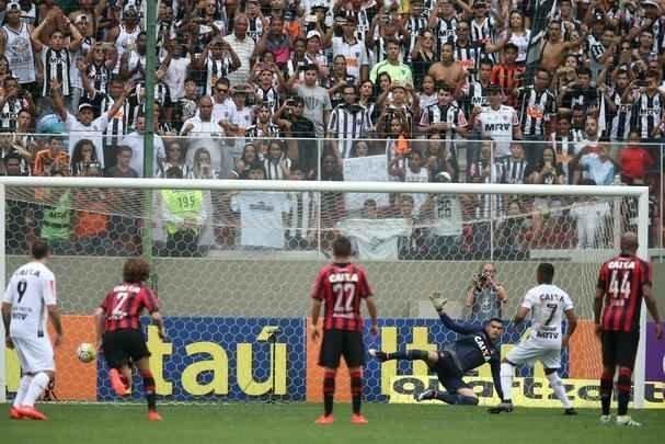 Atltico x Atltico-PR, jogo disputado no Independncia pela 21 rodada do Campeonato Brasileiro