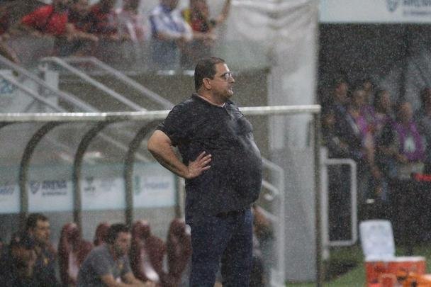 Com o resultado, o rubro-negro figura na quinta colocação, com 23 pontos