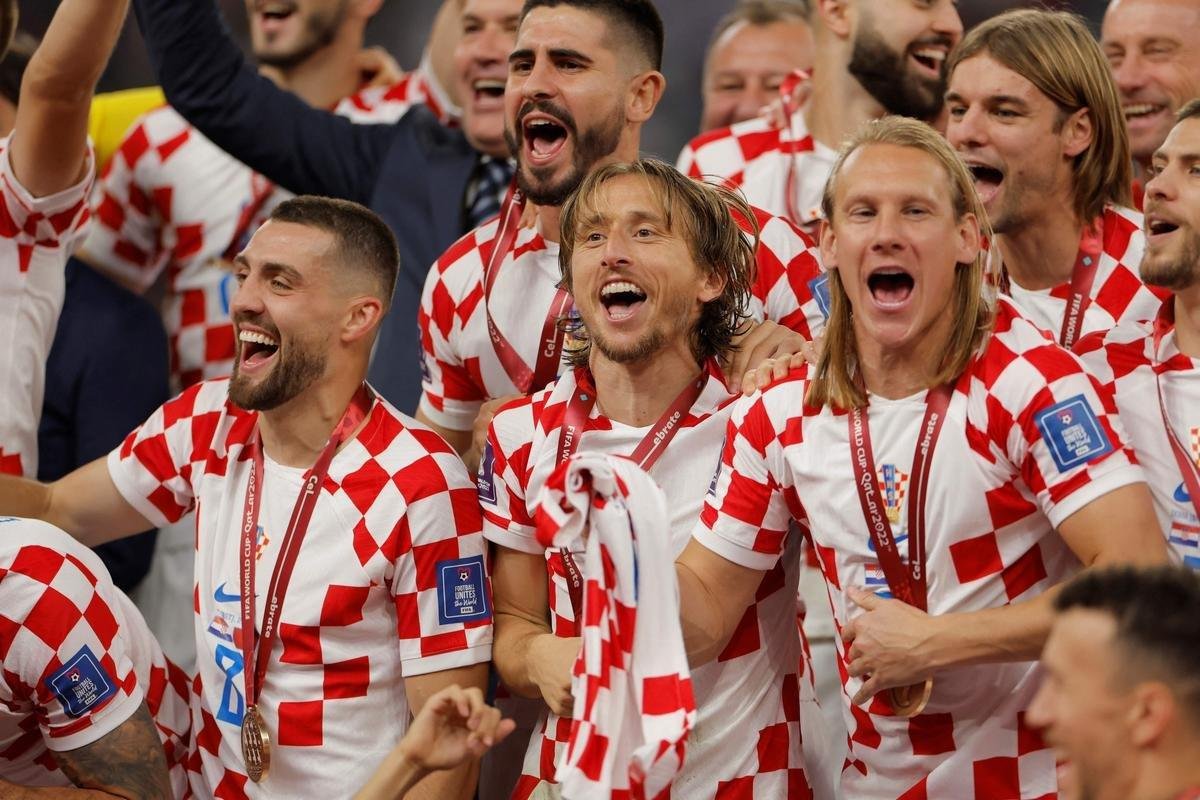 Festa e premiao dos jogadores da Crocia pela conquista do terceiro lugar na Copa do Mundo de 2022, no Catar. Time croata venceu o Marrocos por 2 a 1 neste sbado (17), no Estdio Internacional Khalifa, em Doha