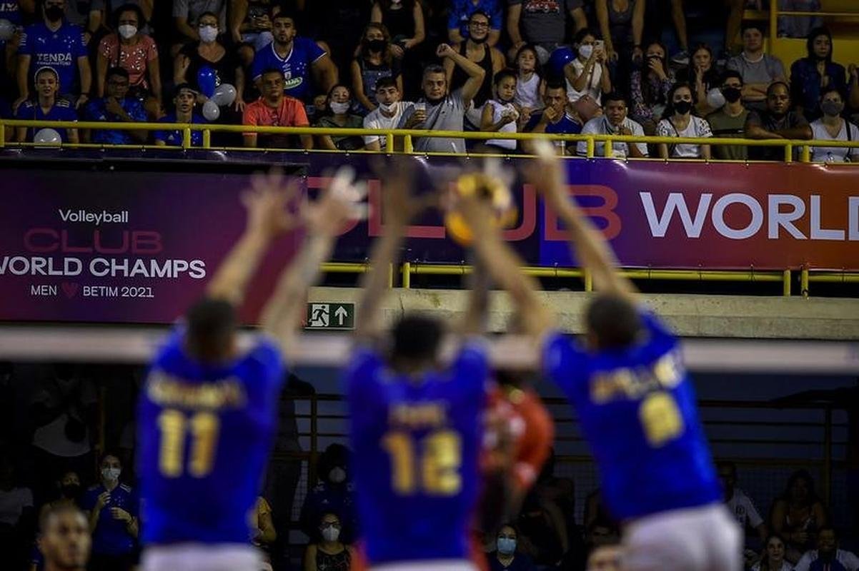 Fotos da final do Mundial de Vlei Masculino, entre Cruzeiro e Civitanova-ITA, no Ginsio Divino Braga, em Betim