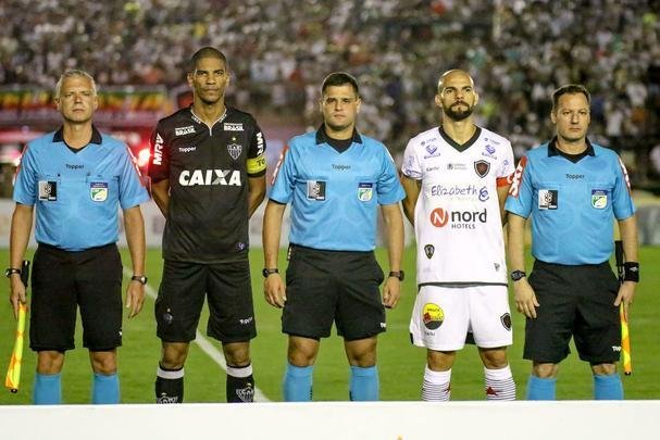 Botafogo-PB e Atlético se enfrentaram na noite desta quarta-feira, pela Copa do Brasil