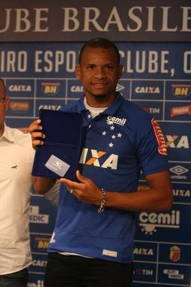 Lateral Edimar  apresentado na Toca da Raposa II