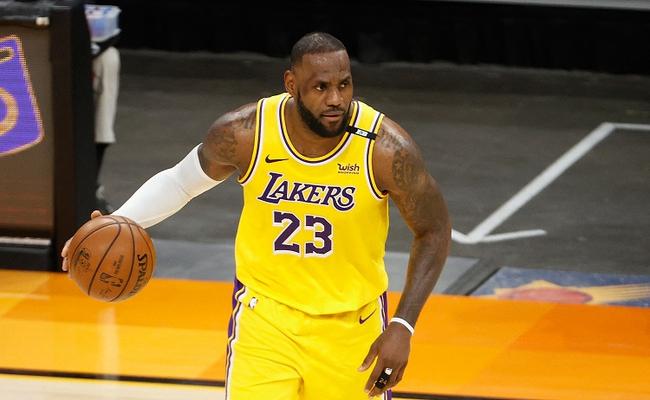 Vingana de LeBron vir aps o ala e os Lakers serem eliminados pelo Phoenix Suns pelo placar de 4 a 2 nos playoffs