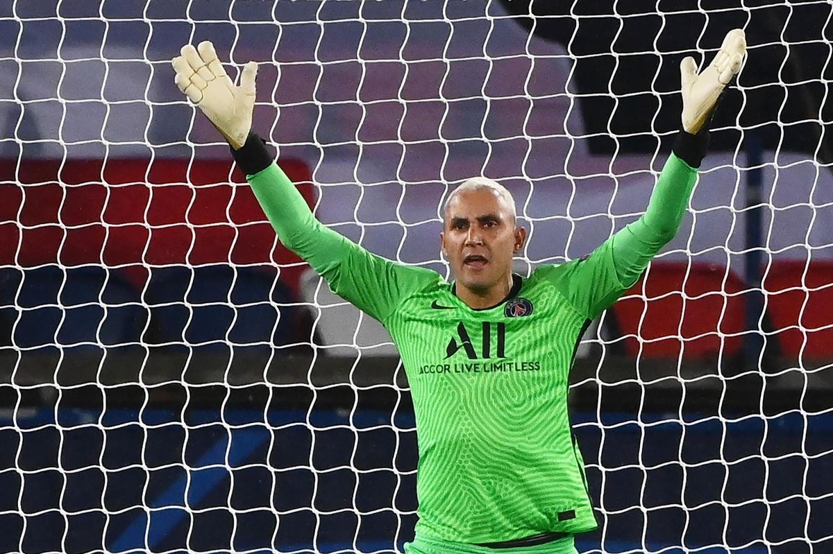 Goleiro costarriquinho Keylor Navas, do PSG, tambm teve COVID-19
