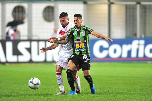 Fotos do duelo entre Amrica e Vitria, no Independncia, pela 36 rodada da Srie B