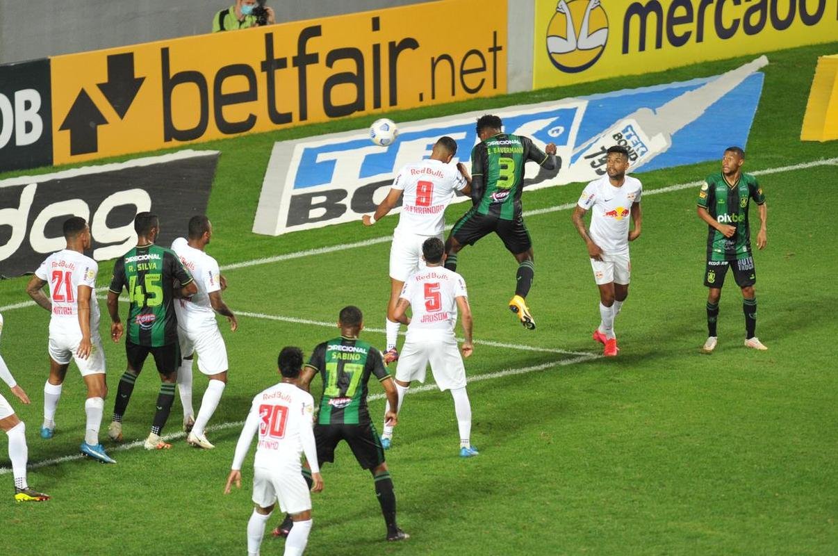 Gabriel Novaes ampliou para o Bragantino no segundo tempo e fechou o placar: 2 a 0 sobre o Amrica no Independncia