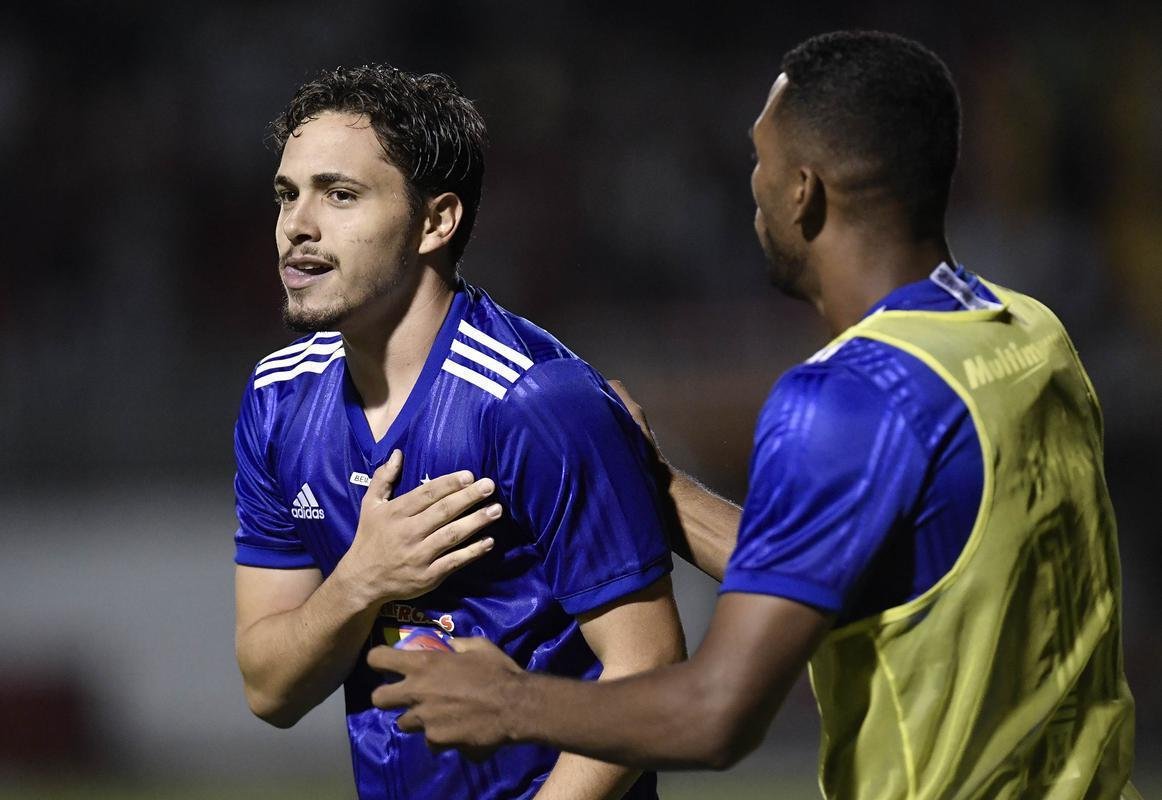 Depois de empatar por 1 a 1 com o Boa, em jogo nico da segunda fase da Copa do Brasil, o Cruzeiro venceu nos pnaltis por 5 a 4 e avanou na competio. Partida foi realizada no Estdio Melo, em Varginha, na Regio Sul de Minas.