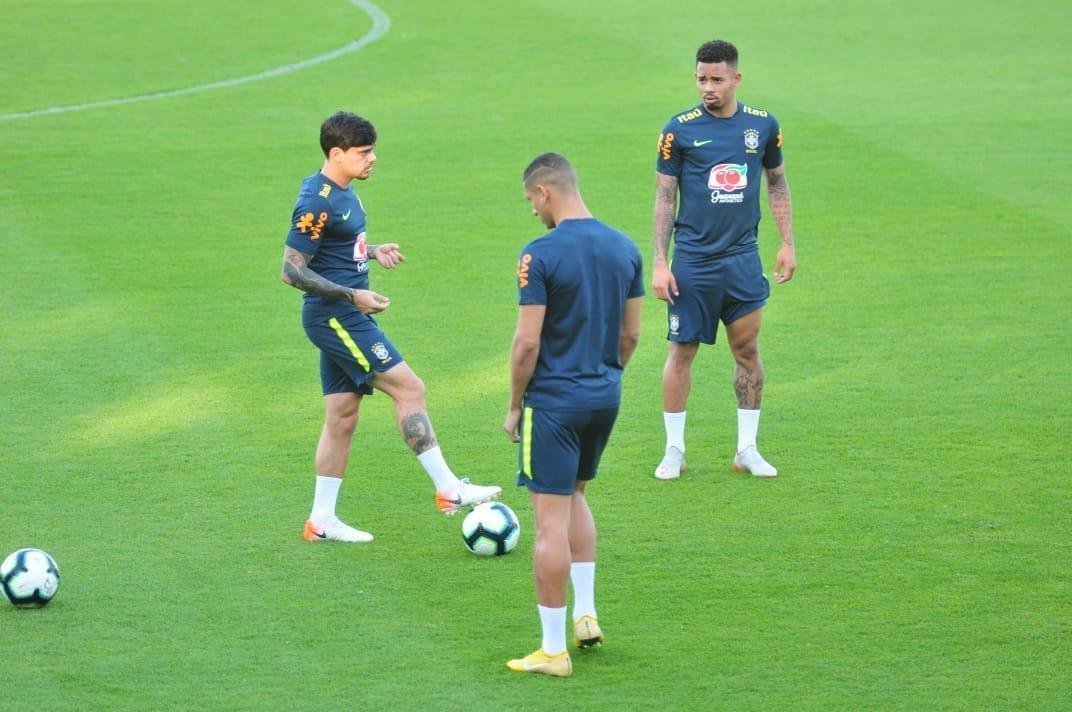 Seleo Brasileira fechou preparao para duelo com a Argentina na Cidade do Galo