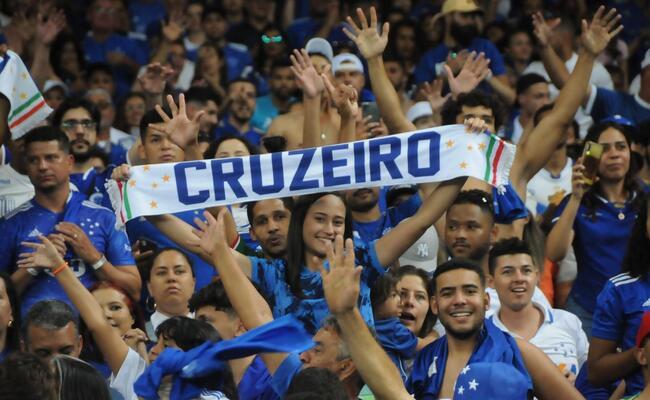 Cruzeiro tem mdia de 36.105 torcedores por jogo na Srie B