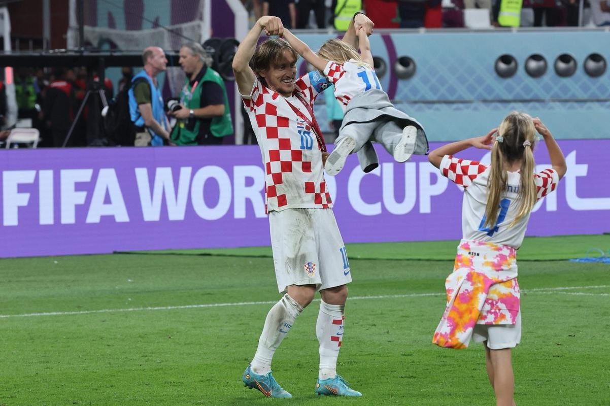 Festa e premiao da Crocia por terceiro lugar na Copa do Mundo de 2022, no Catar. Croatas venceram o Marrocos por 2 a 1, neste sbado (17) e conseguiram mais um feito histrico em Mundiais.