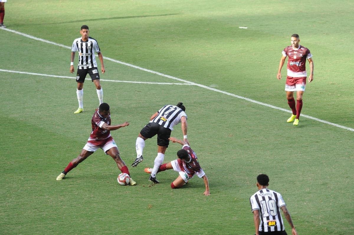 Fotos da vitria do Atltico sobre o Patrocinense, por 3 a 1, no Independncia, em Belo Horizonte, pela quarta rodada do Campeonato Mineiro. Mando foi do clube do interior, que no pde realizar a partida em Patrocnio devido ao elevado nmero de casos de COVID-19 na cidade.