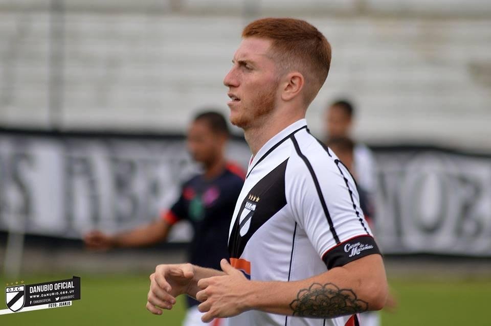 25 - Tiago Naninni: atacante de 19 anos ganha nova oportunidade no Danubio, clube que o formou, aps perodo de emprstimo.