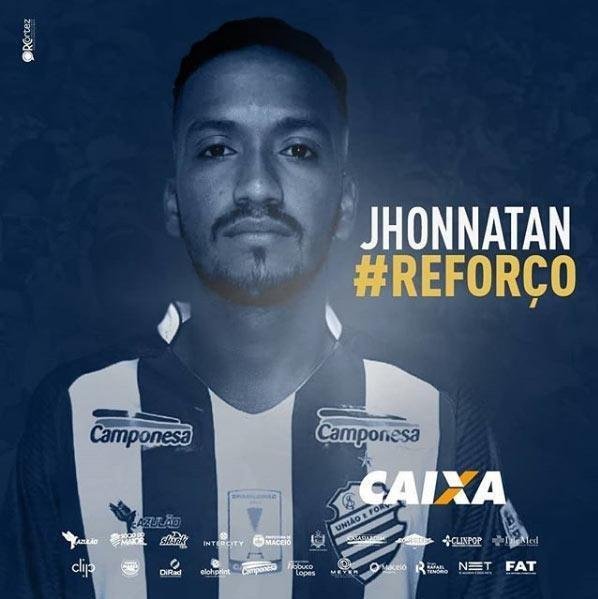 O volante Jhonnatan vai jogar pelo CSA. Ele estava no Nutico. 