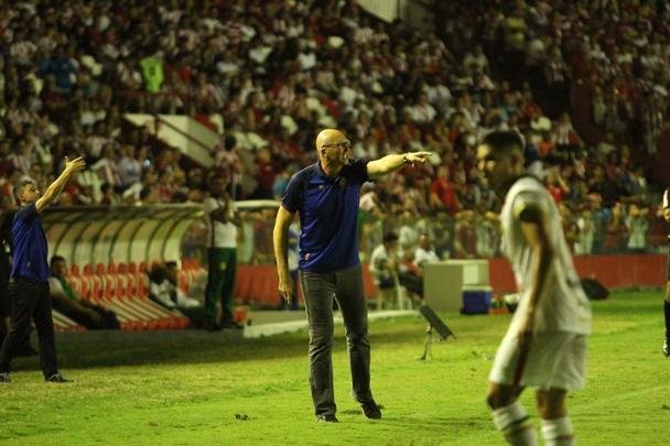 Náutico e Sampaio Corrêa iniciaram a decisão da Série C neste domingo