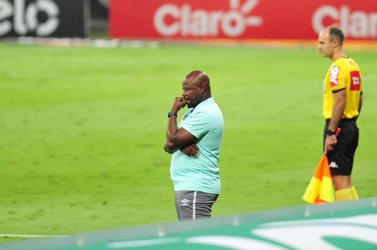 No segundo tempo, Atltico abriu o placar com gol de Hulk, em cobrana de pnalti