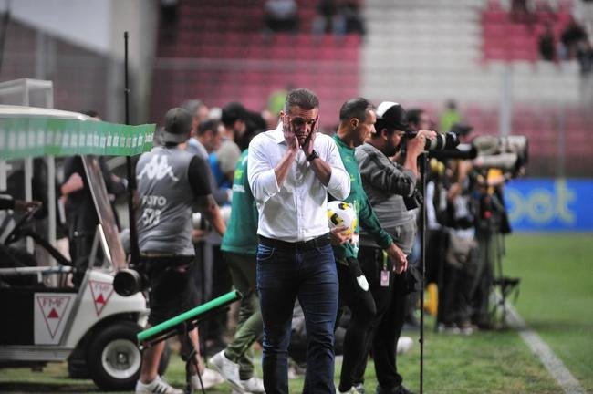 Fotos da partida entre Amrica e So Paulo, nesta quinta-feira (18), no Independncia, em Belo Horizonte, pelas quartas de final da Copa do Brasil.