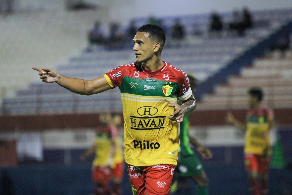 Thiago Alagoano (meio-campista)